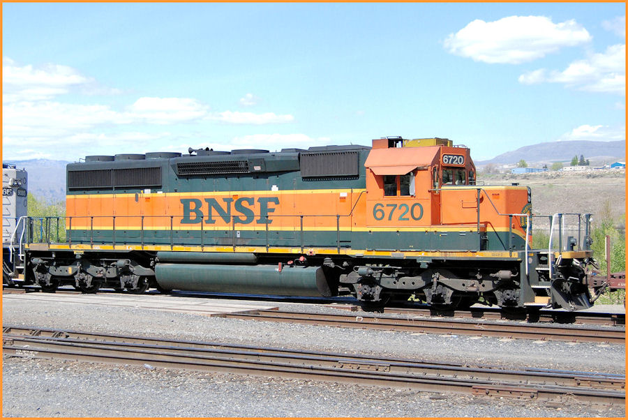 BNSF 6720 1